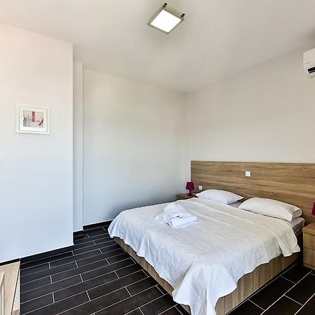 Pension Limani Ammouliani Exterior photo